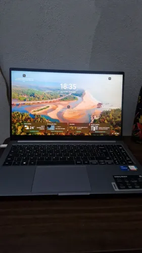 Galaxy Book 4 I Core i5 I 8gb I 256SSD
