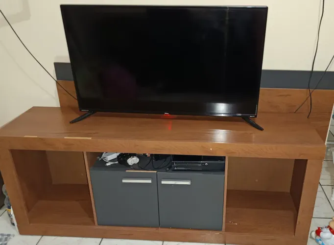 Rack com painel usado
