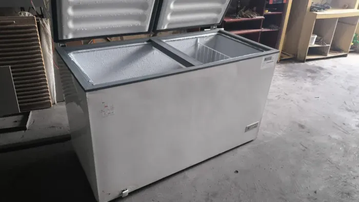 Vendo freezer novo e barato