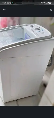 Máquina de lavar bastante conservada