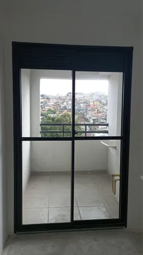 Porta balcão de vidro 