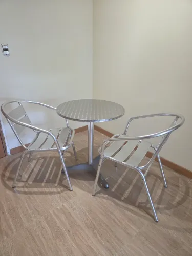 Mesa alumínio com 2 cadeiras