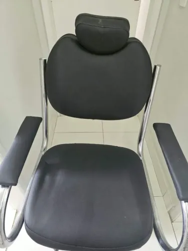 Cadeira para salão de beleza e barbearia. 