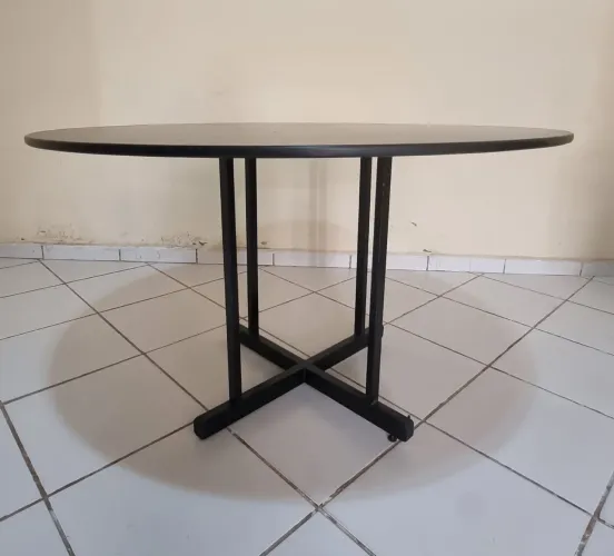 Mesa de Reunião Redonda Corporativa (Comprada na Módulos / Max Móveis)