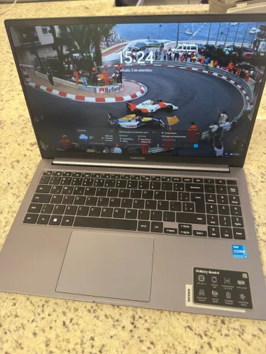 Galaxy book 4