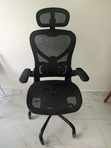 Cadeira ergonômica com apoio de cabeça