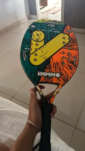 * Raquete de Beach Tennis Original em Ótimo Estado junto com a bolsa