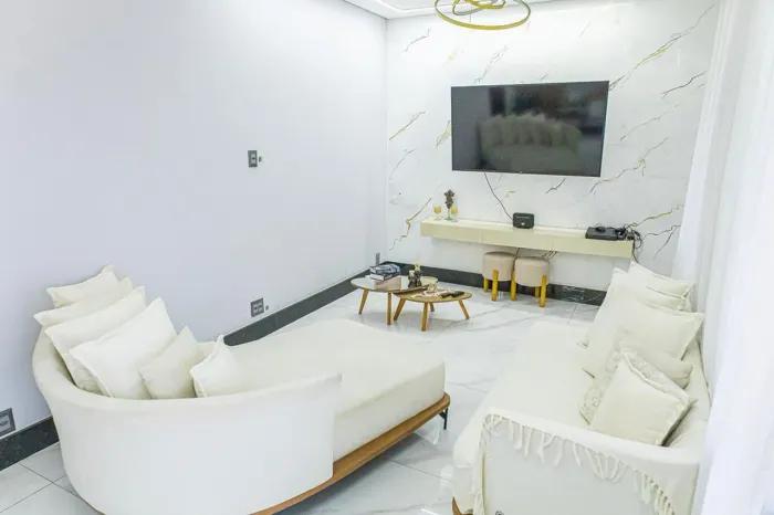 Casa à Venda - Floramar, 4 Quartos, 300 m2