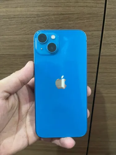 iPhone 13 azul