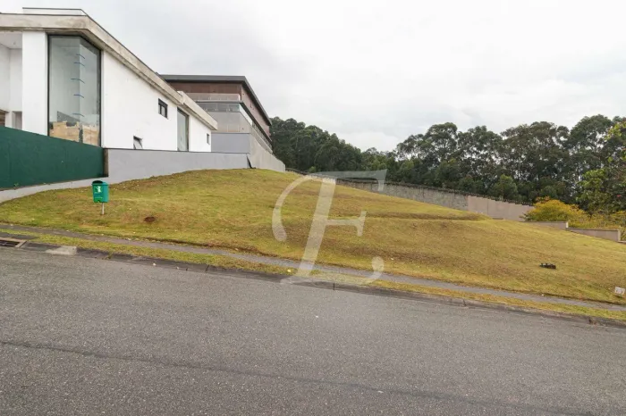 Lindo lote a venda no Tamboré 10 Alphaville