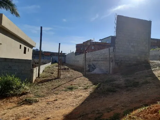 Terreno 196m² em Colibris - Embu-Guaçu | R$ 75 mil