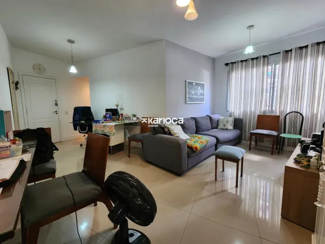 Excelente apartamento disponível para venda, com 2 quartos, sendo 1 suíte, além de dependê