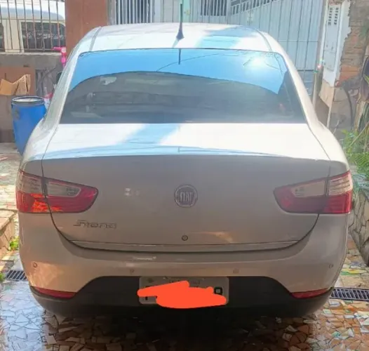 Fiat Grand Siena Essence Dual. 1.6 Flex 16V 2013