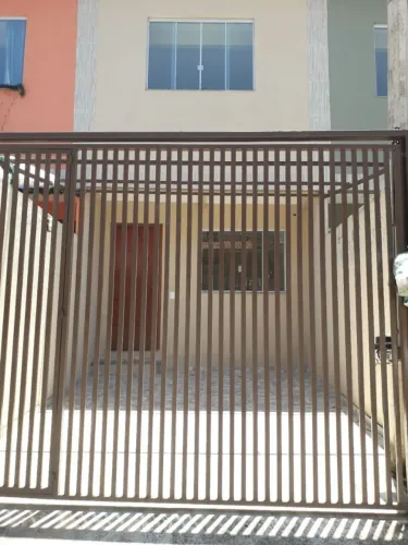 Alugo dúplex bairro voldac