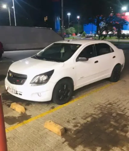 Chevrolet Cobalt LS 1.4 8V Flexpower 4P 2012