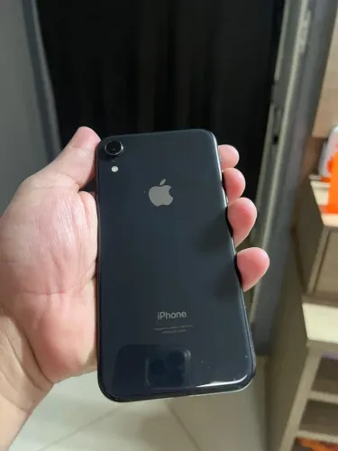 iPhone XR 64 GB preto