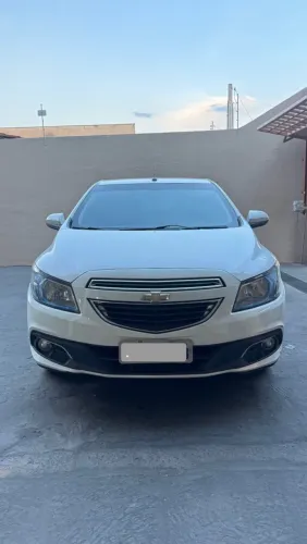 Chevrolet Onix Hatch LTZ 1.4 8V Flex Power Mec. 4P 2016