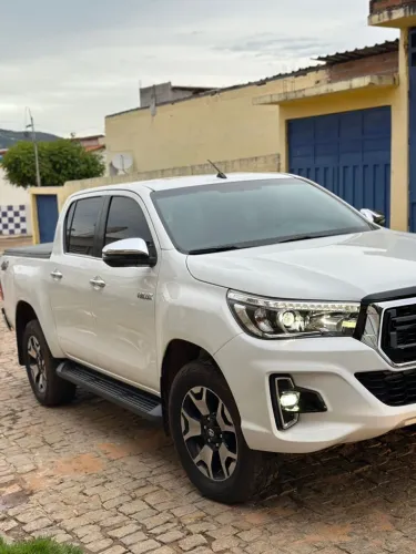 Toyota Hilux CD SRX 4X4 2.8 TDI 16V Diesel Aut. 2019
