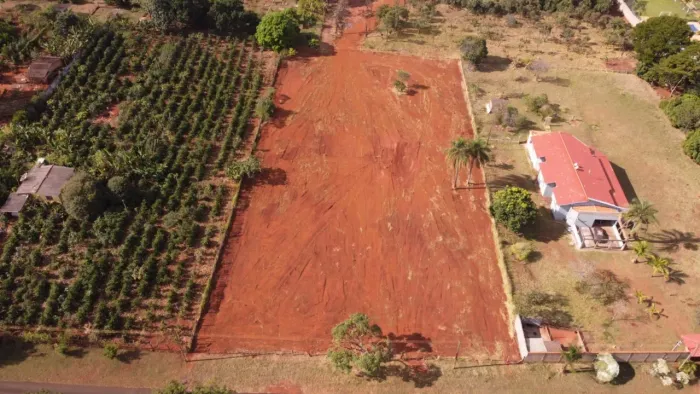 Terreno de Chácara à Venda em Condomínio Fechado Patrocínio Paulista/SP.