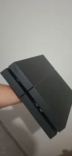 PS4 FAT DESTRAVADO 2 CONTROLES E JOGOS NA MEMÓRIA
