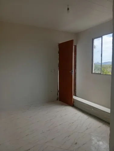 Alugo Kitnet - 1 quarto,sala, banheiro e varanda