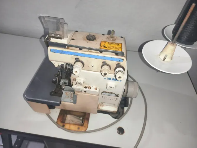 Máquina de costura