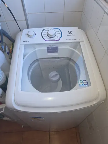 Maquina de lavar roupas Electrolux LES09 220v