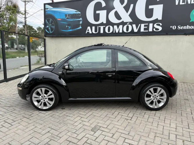Volkswagen New Beetle 2.0 MI Mec./aut. 2010