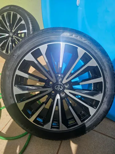 RODAS ARO 18 ORIGINAL COROLLA. 