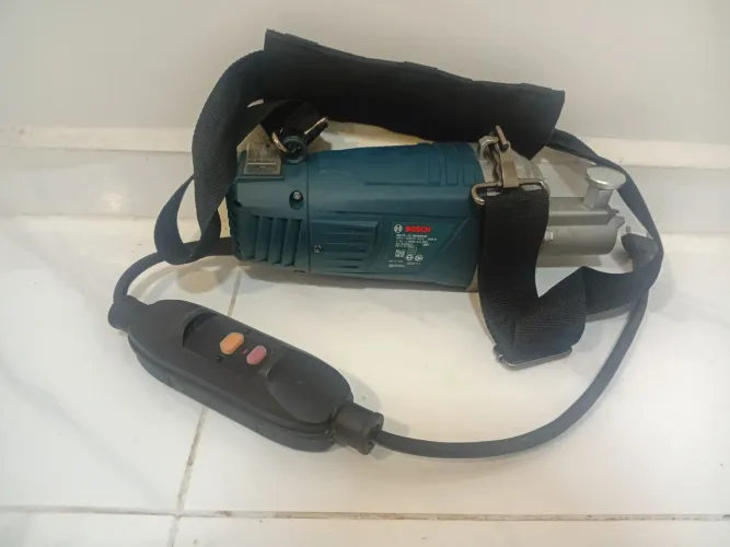 Vibrador de Concreto Bosch/Sem Mangote.