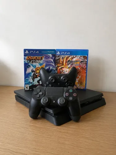 PlayStation 4 Slim