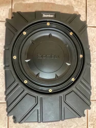 Vendo falante semi novo