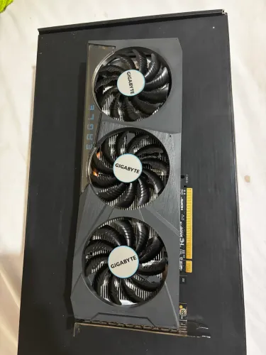 RX 6600 Gigabyte Eagle Triple Fan 8GB Perfeita