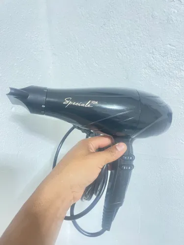 Secador de cabelo marca Gama