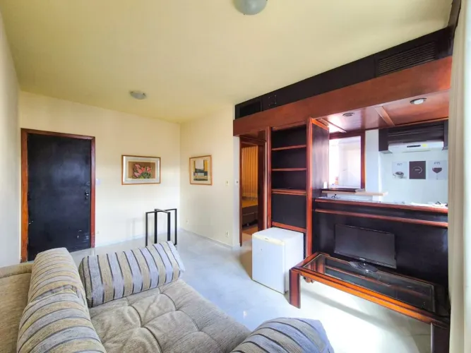 Apartamento Mobiliado de 1 Quarto Próximo à Praça da Liberdade, 40 m² - venda ou aluguel -