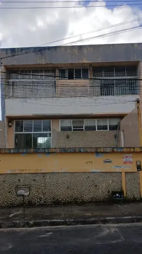 CASA DUPLEX COM APARTAMENTO NO SUBSOLO À VENDA EM NAZARÉ (JARDIM BAIANO) SALVADOR
