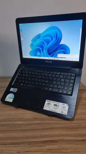 Notebook Asus i5 7 Geração 
