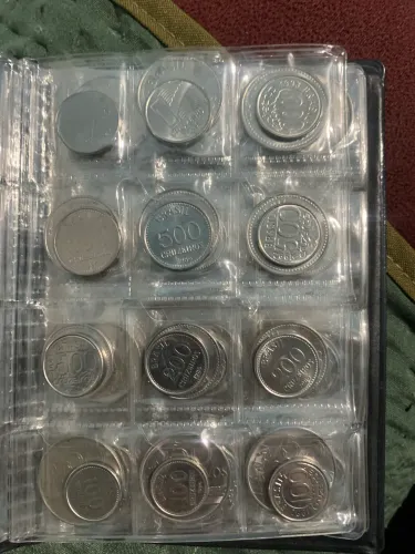 Álbum Coleção de Moedas Antigas 