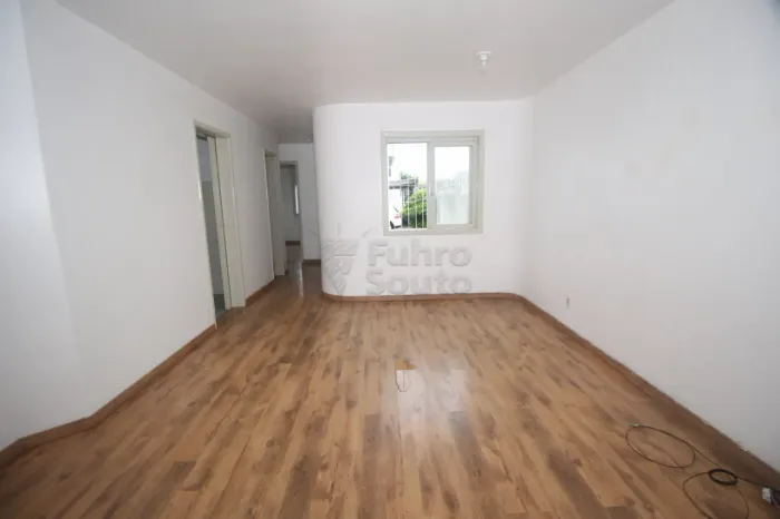 Apartamento Térreo Reformado no Condomínio Jardim das Hortênsias - Disponível para Venda e