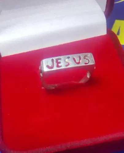 Anel Escrito Jesus Prata 950 Peso 1.50 Gramas 20 x 4 mm