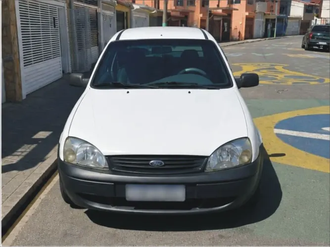 Ford Courier 1.6 L/ 1.6 Flex 2013