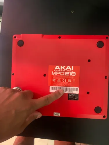 Mpd Akai pro 18 Pads 