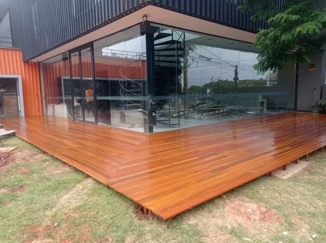 Deck em madeira