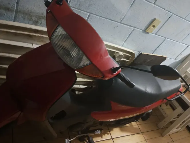 Vendo moto biz