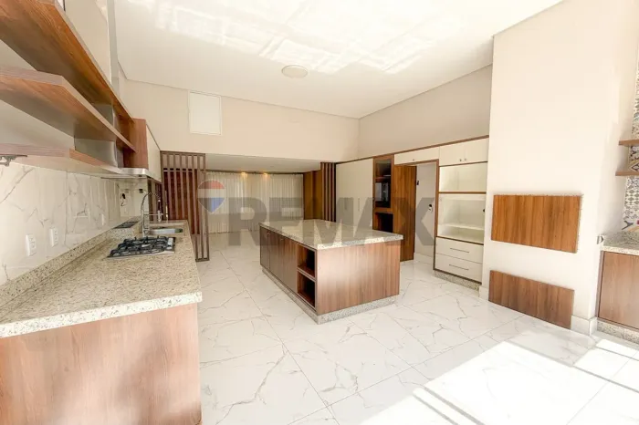 Casa Térrea com 4 quartos a venda no Recanto Tropical em Cascavel