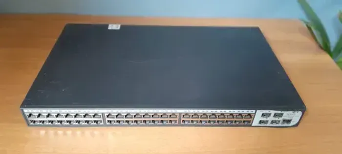Switch 3Com Baseline 2948-SFP  Portas 48 portas Fast Ethernet (10/100 Mbps)