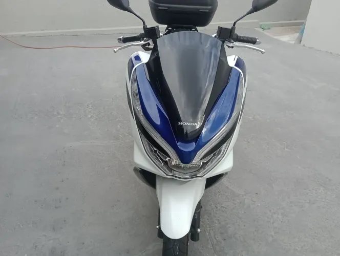Moto PCX sport 