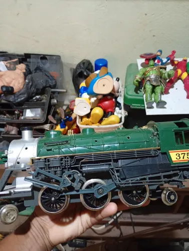 Trem antigo para enfeite