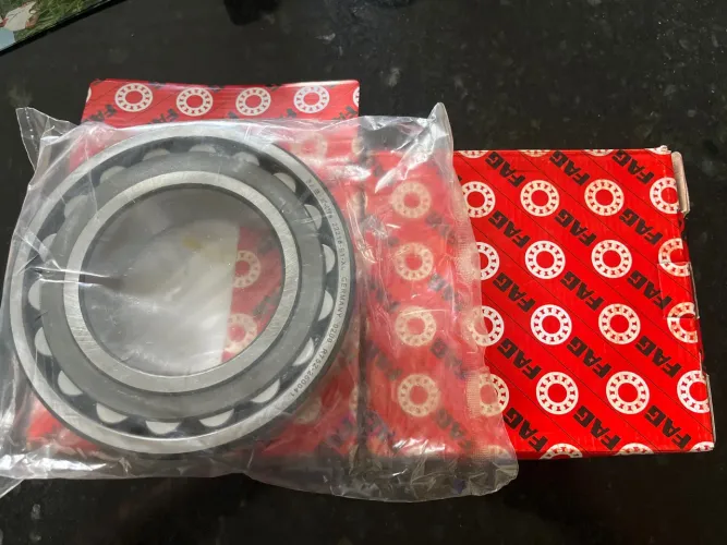 Vendo 2 rolamentos 22218-E1-XL