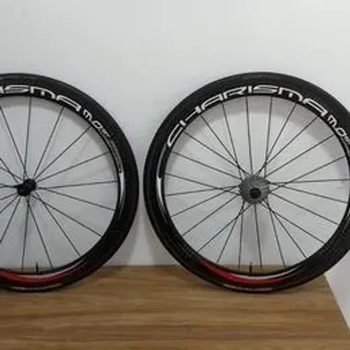 Rodas Tubulares Most Charisma 700C Carbono Campagnolo